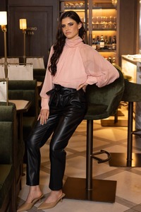 Amaya: Abigail Blouse Peach