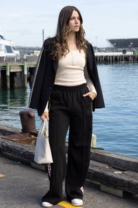 Womens Pants: Alice Pant Black