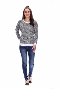 Alaska Basics Womens Sweaters Hoodies: Olivia Sweater White/White